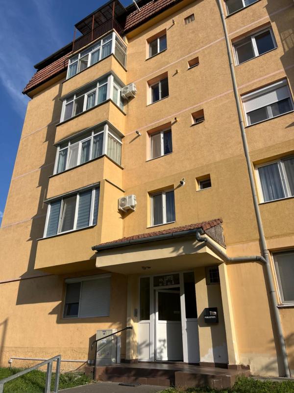 Luxury Apartment - image 17