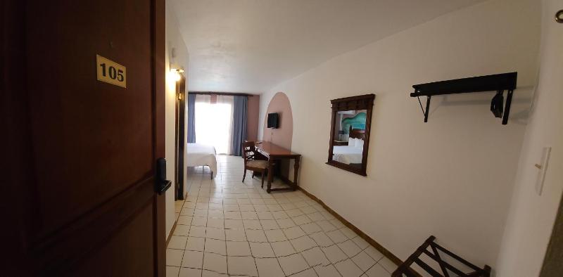 King Room with Sea View image 4