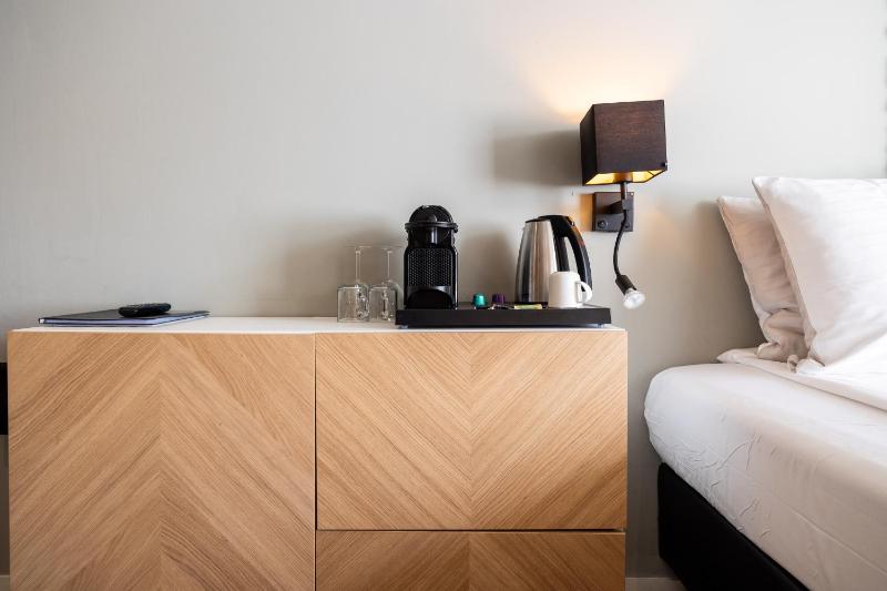 Double Room image 3