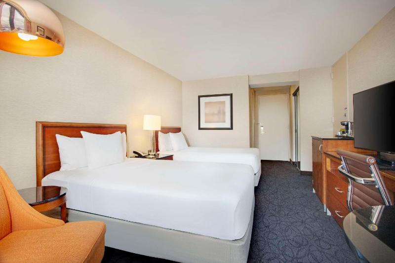 Double Room with Two Double Beds image 1