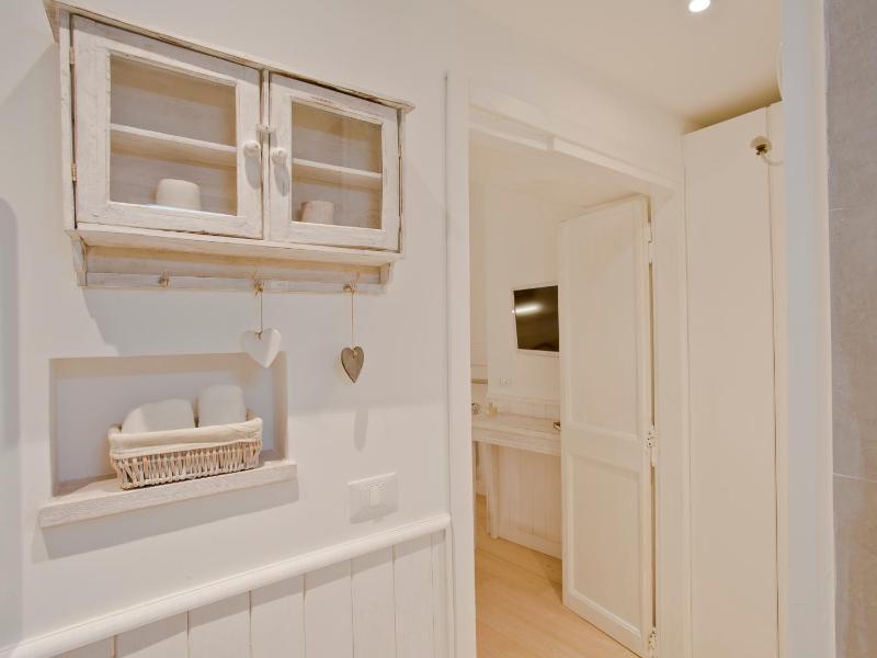 Superior Double Room image 3