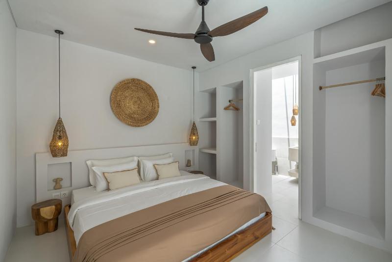 Villa Araw - Outstanding 2BR Villa - Prime Location in Canggu - image 49