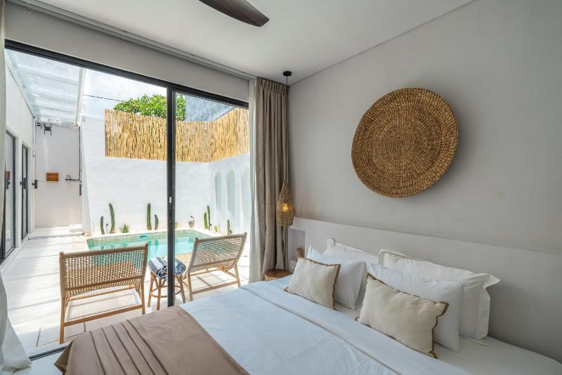 Villa Araw - Outstanding 2BR Villa - Prime Location in Canggu - image 33