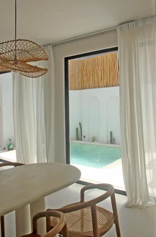 Villa Araw - Outstanding 2BR Villa - Prime Location in Canggu - image 44