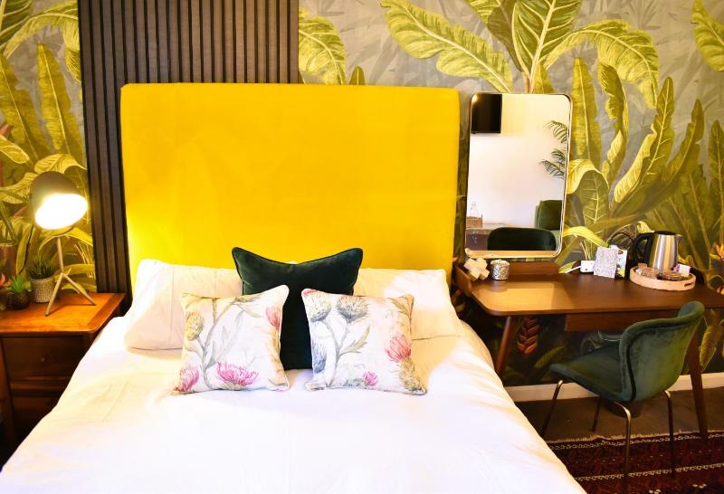 Superior King Room image 1