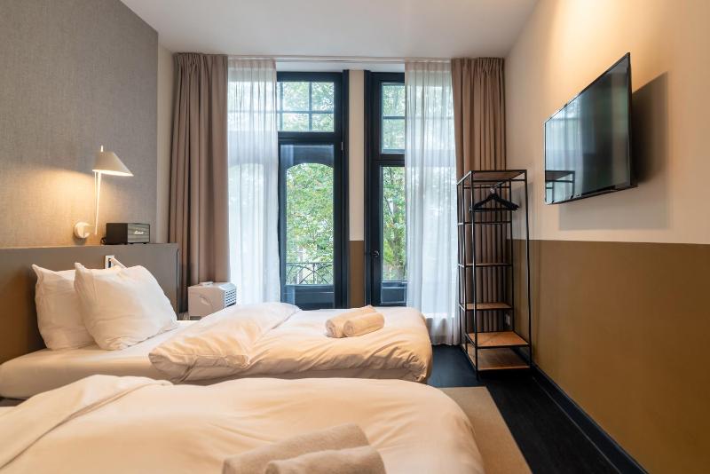Deluxe Apartment image 2