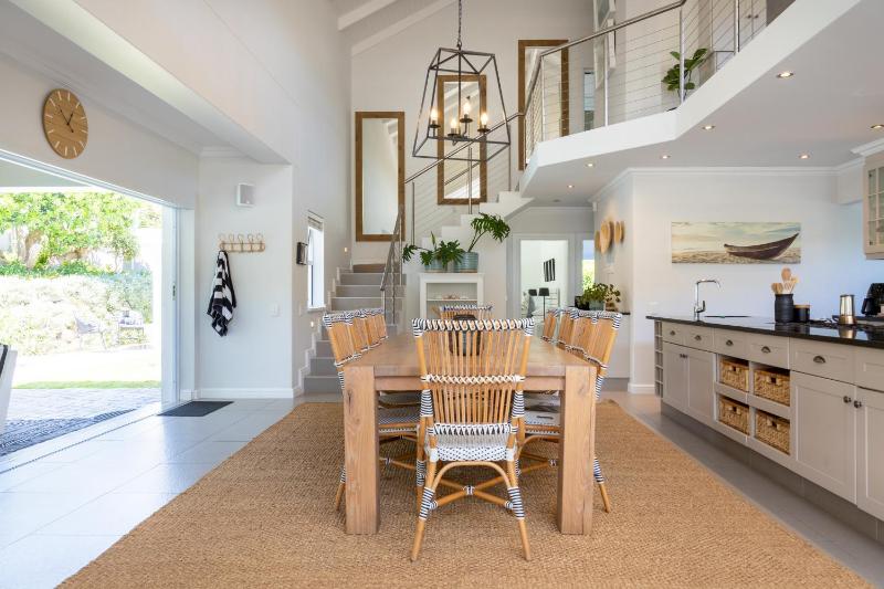 Stableford Beach House Plett - image 8