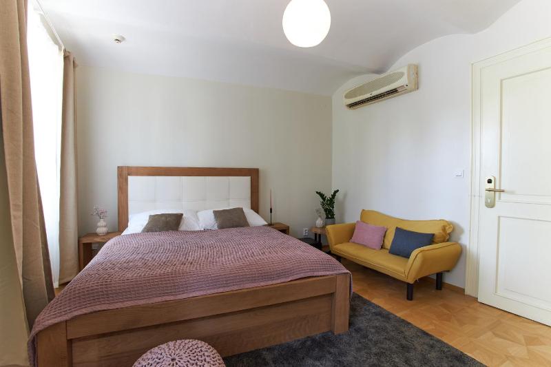 Double Room with Kitchenette image 4