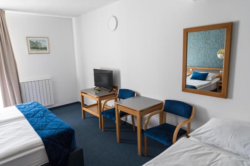 Triple Room image 4