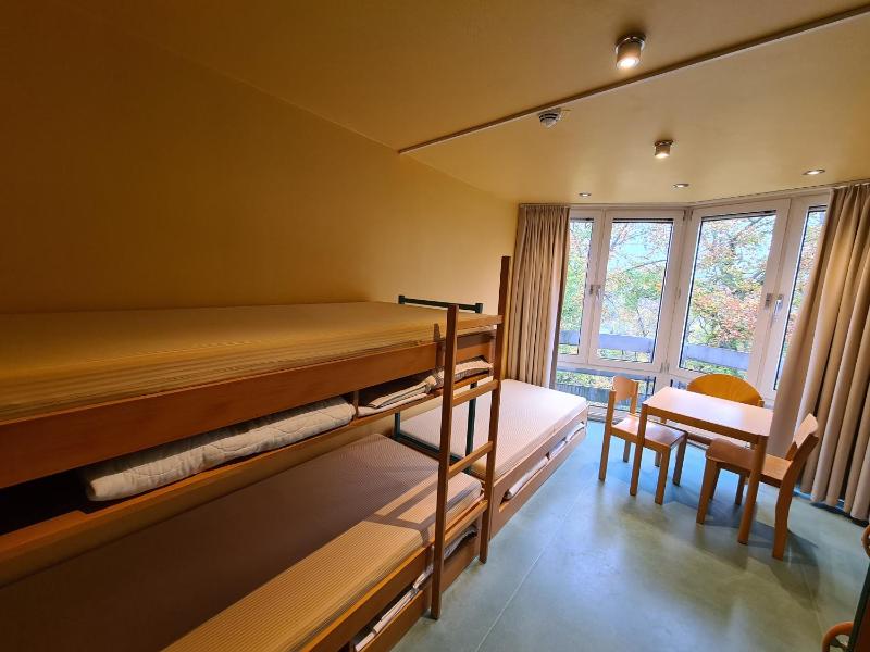 Triple Room with Shared Bathroom image 1