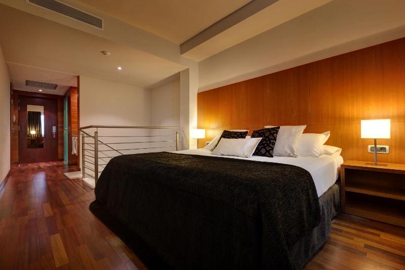 Family Duplex Room image 1