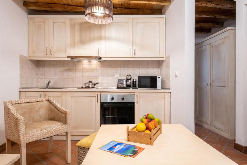 Two Bedroom Residence (Split Level)  image 4