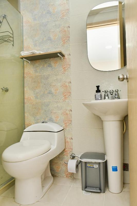 Excelente ubicación cómodo apartamento - image 7
