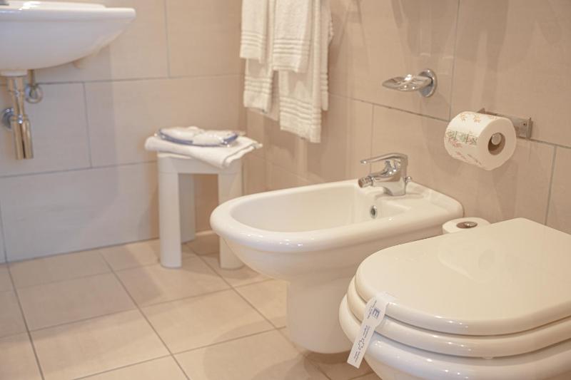 Executive Single Room image 3