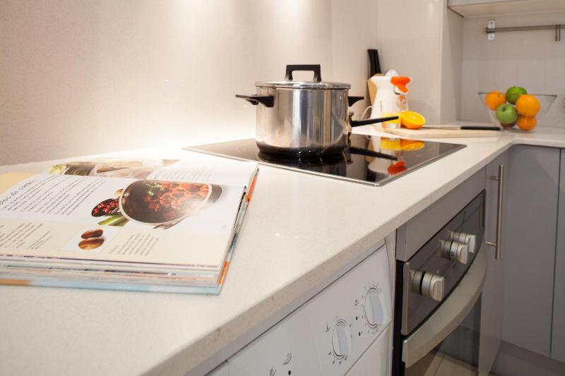 Feelathome Mozart Apartments - image 10