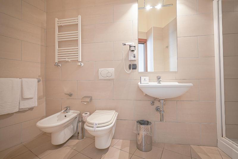 Economy Single Room image 2