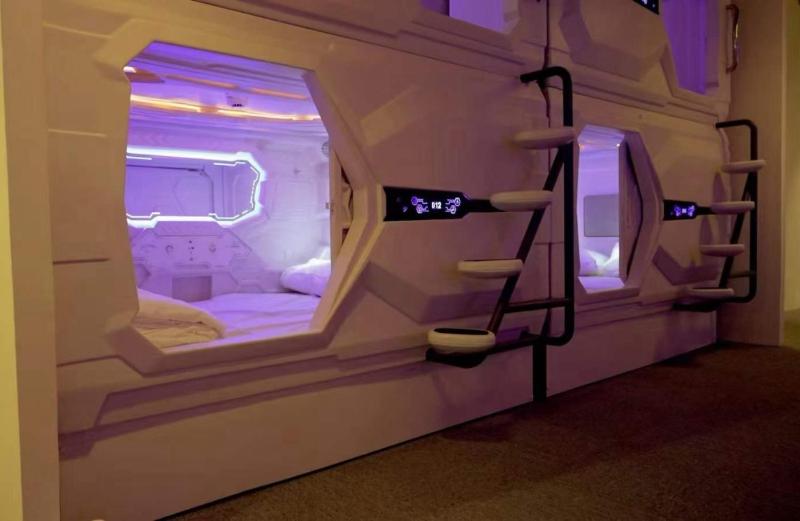 Mermaid Space Capsule Hostel Palermo - image 48