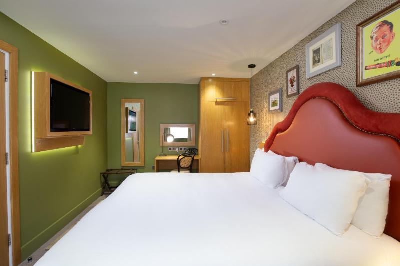 King Room - Courtyard image 4