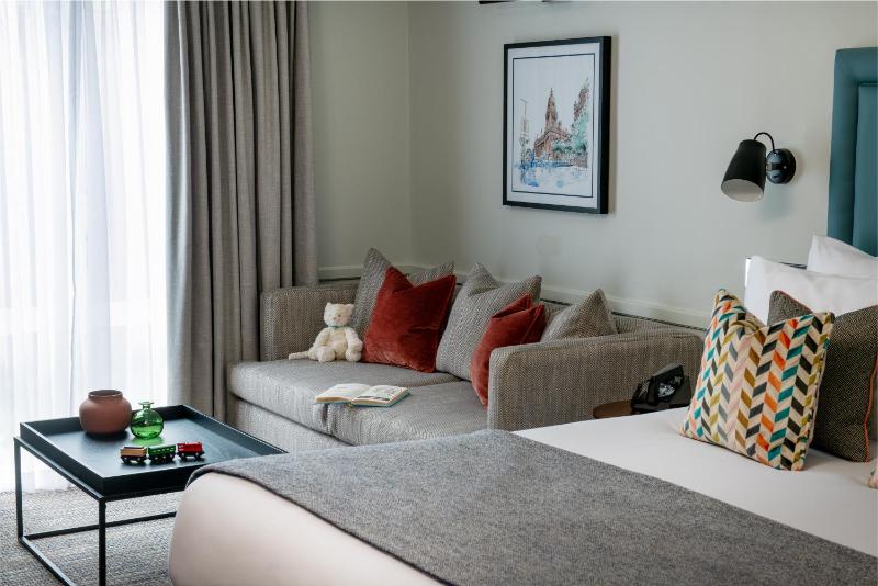 Family Room image 4