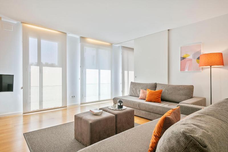 Family Apartment (6 Adults) image 2