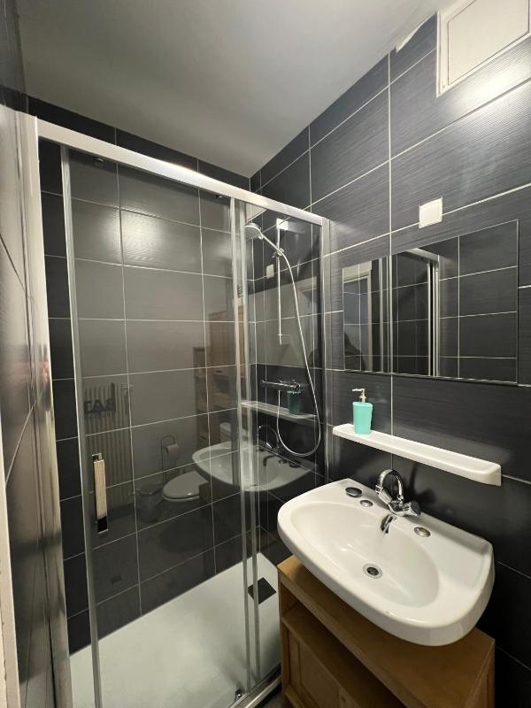 Travel Homes -The Ecolier 1min from Little Venice - image 7
