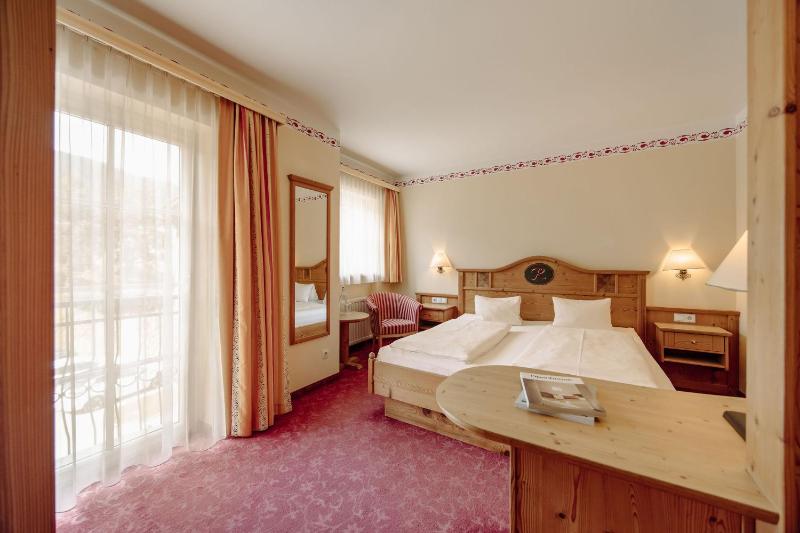 Comfort Double Room - Main Building image 3