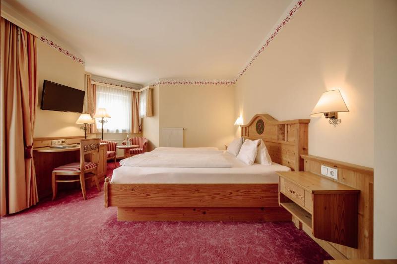 Comfort Double Room - Main Building image 4