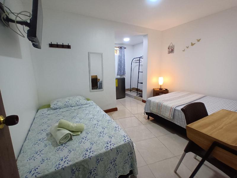 Confortable y Central Habitación 1 cuadra de playa - image 14