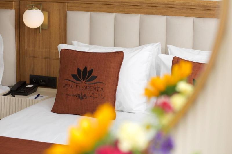 Standard Family Room image 4