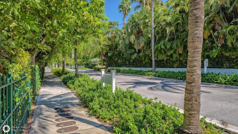 Villa Bahama by Last Key Realty - image 15
