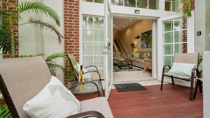 Villa Bahama by Last Key Realty - image 24