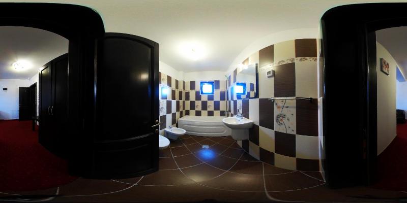 Junior Suite with Balcony image 2