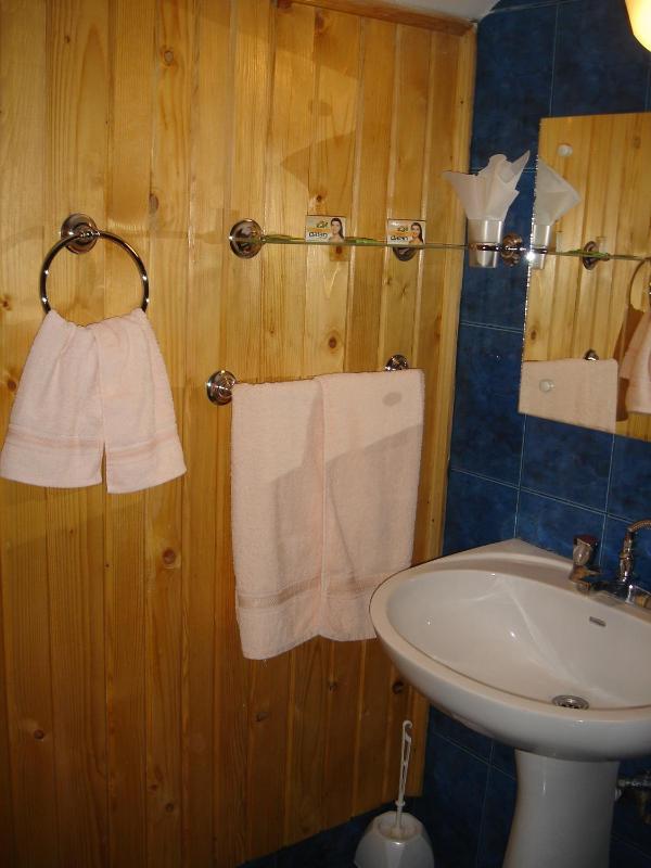 Twin Room with Balcony image 2
