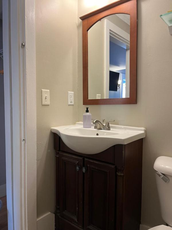 King Room image 4