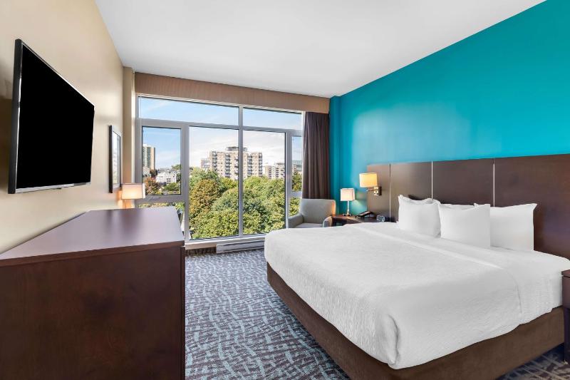 Best Western Plus Hotel Montreal - image 14