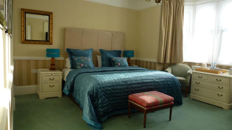 King Room image 4
