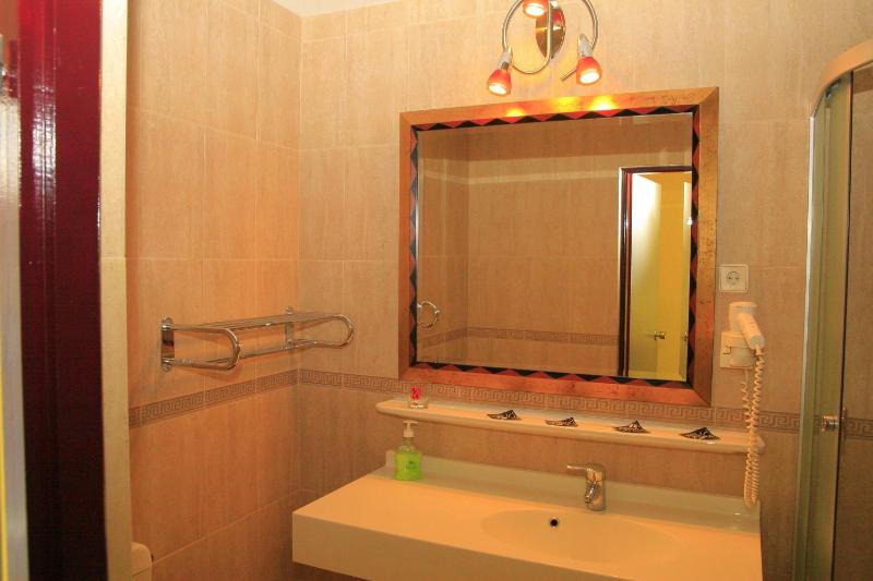 Large Two-Bedroom Apartment image 2