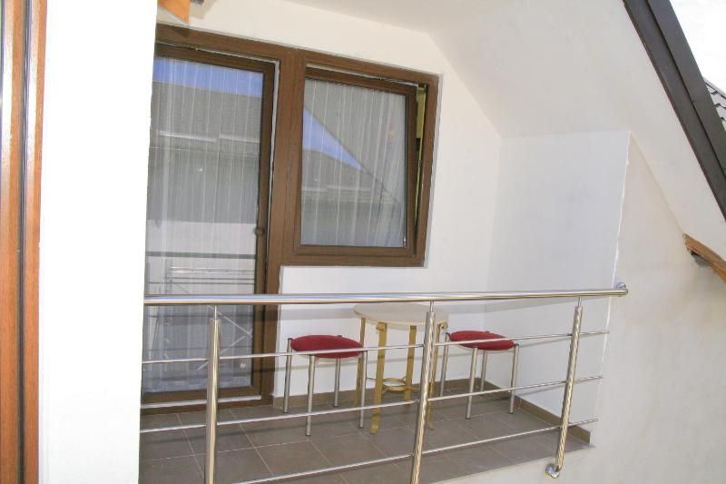 Double or Twin Room image 3