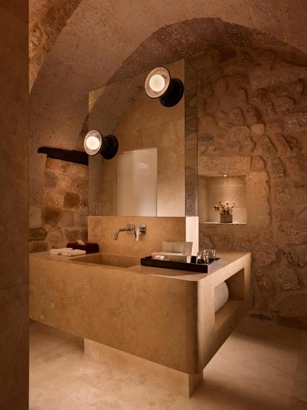 Cave Splendid Suite image 3
