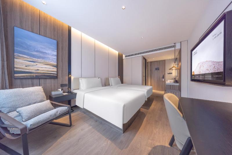 Atour X Hotel The Bund East Nanjing Road - image 6