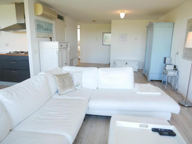 Het Strandleven 4 - image 14