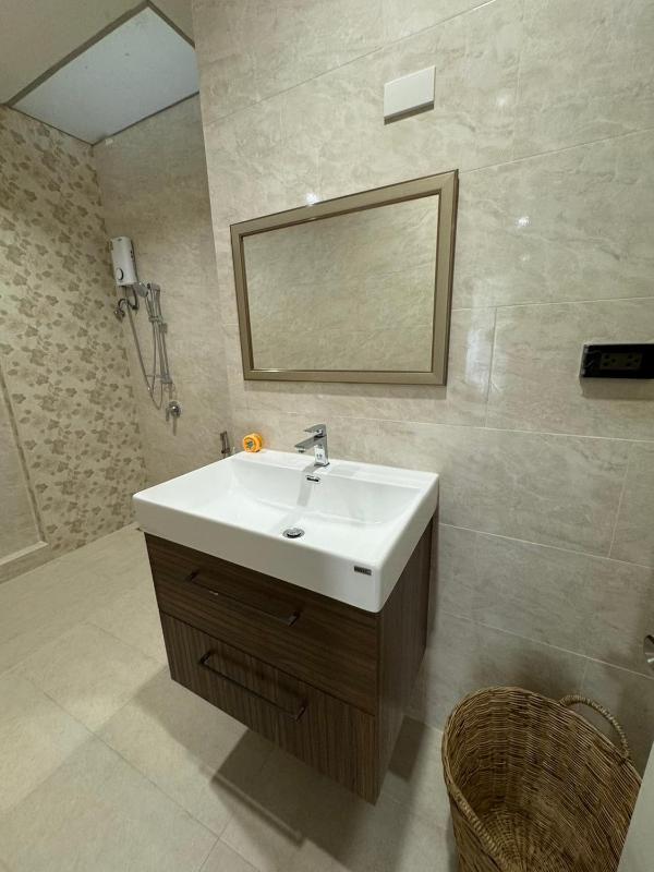 EM HOME Sukhumvit Bangkok - near Terminal 21 EM District Malls BTS and MRT Lines - image 5