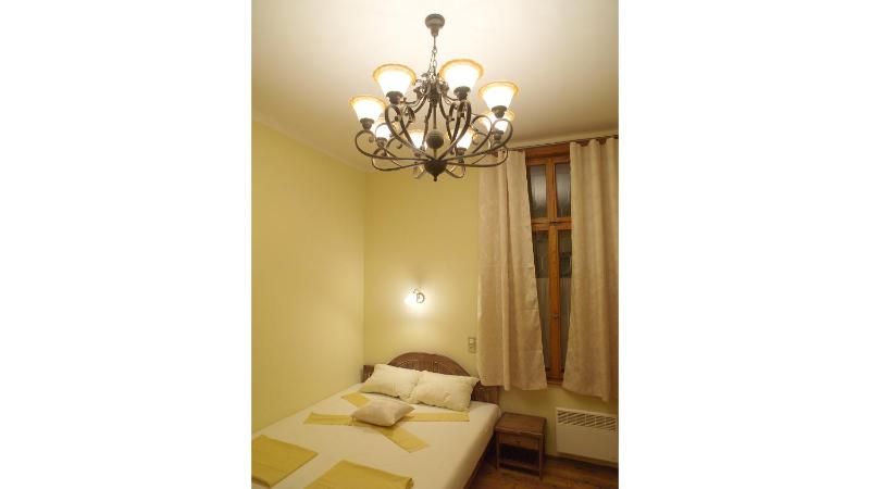 Balkan Rooms & Studios in Downtown - image 7