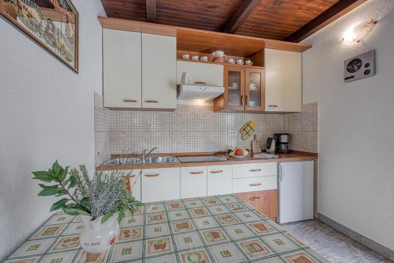 Apartments Folo - image 21