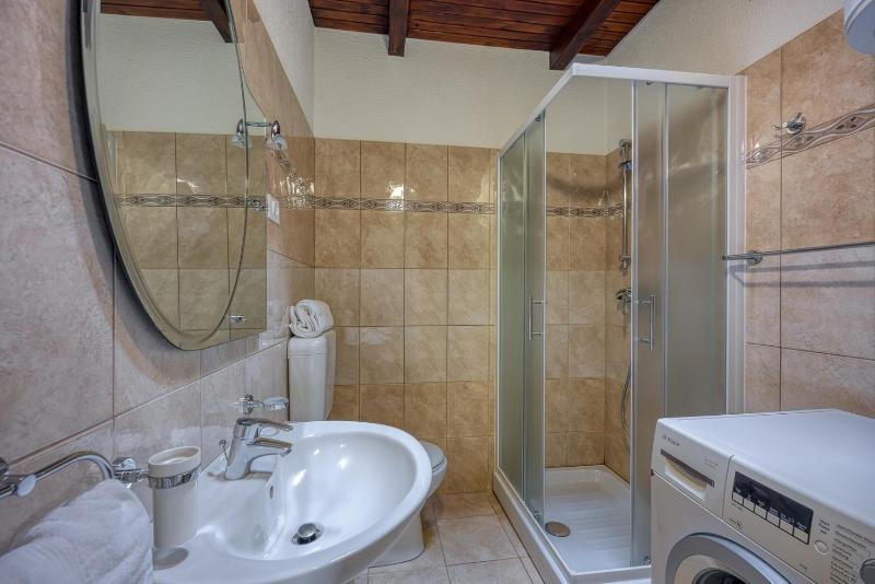 Apartments Folo - image 17