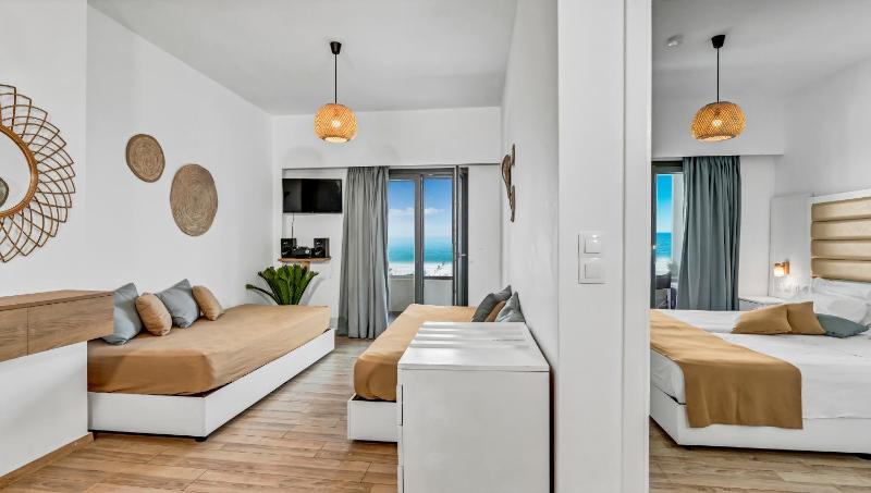 Junior Suite with Sea View image 1