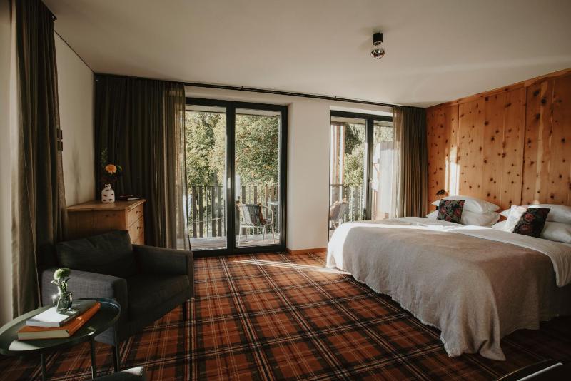 Superior Double Room image 3