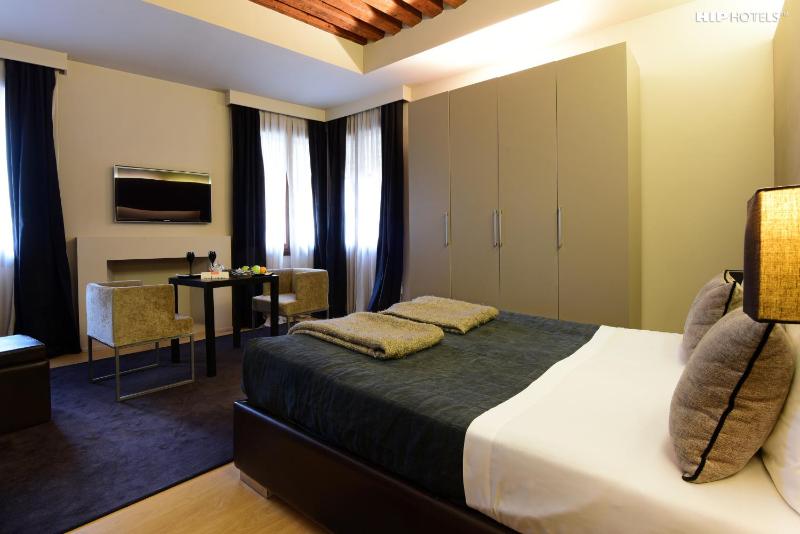 Junior Suite image 4