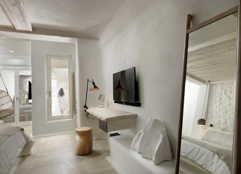 Zen Room (Interior Luxury Room) image 4