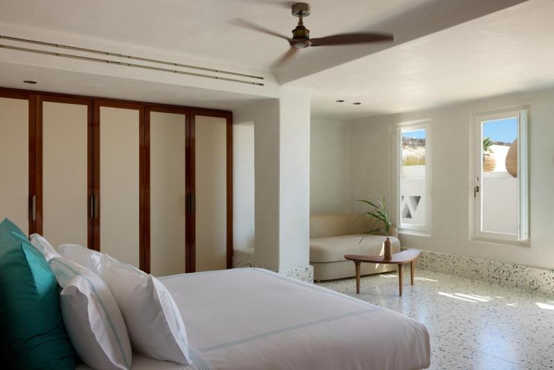 Deluxe Double Room image 1